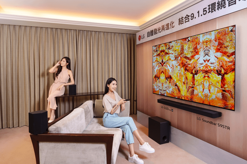 圖說六：LG Soundbar S95TR為全球首創的9.1.5聲道環繞立體音場，結合三重空間環繞音效與五重向上天空聲道，享受「聲」臨其境的聽覺盛宴.png