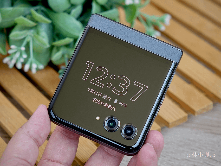 Motorola razr 50 與 razr 50 Ultra 開箱分享-優點與災情 (ifans 林小旭) (3).png