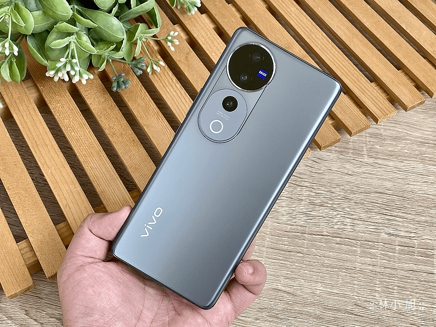 vivo V40 與 V40 Pro 智慧型手機開箱評測分享 (ifans 林小旭) (28).png