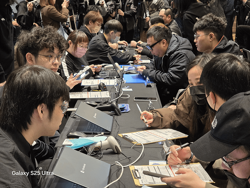 Samsung Galaxy S25 Ultra 智慧型手機-台灣開賣日首賣活動 (6).png