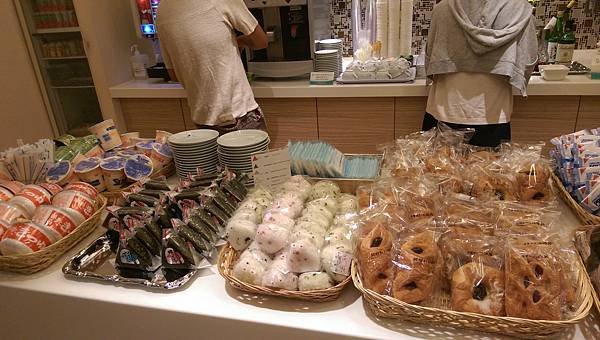 KAL食物2[1].jpg
