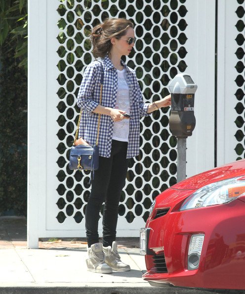 Eliza+Dushku+Runs+Errands+WeHo+mKfOCfpBbAdl.jpg