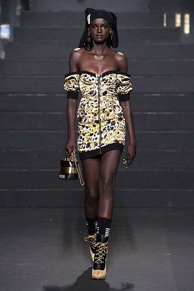 H%26;M x Moschino.jpg