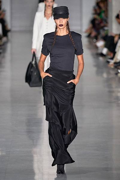 28-Joan Smalls.jpg