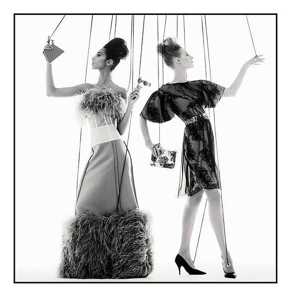 233968ee-52c8-4cb6-a291-f973ac31135b-moschino_ss21_mo3_nologo.jpg