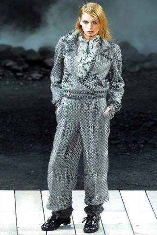 chanelfall19_(640_x_480).jpg