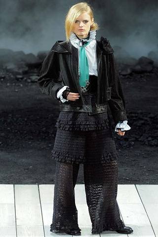 chanelfall42_(640_x_480).jpg