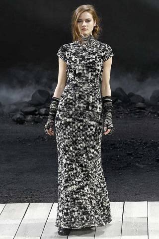 chanelfall43_(640_x_480).jpg