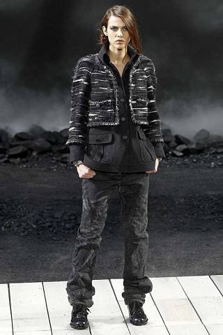 chanelfall09_(640_x_480).jpg