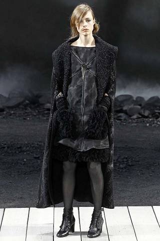 chanelfall51_(640_x_480).jpg