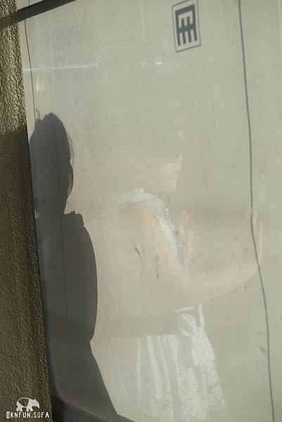 紗窗外的女孩~
