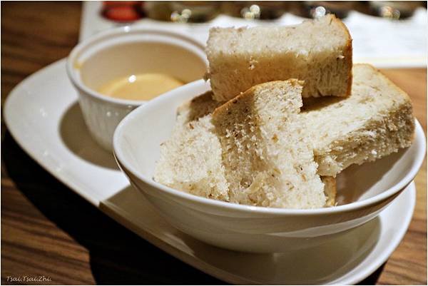 [台北中正]Jolly手工釀啤酒泰食餐廳(衡陽店)|將「酸」