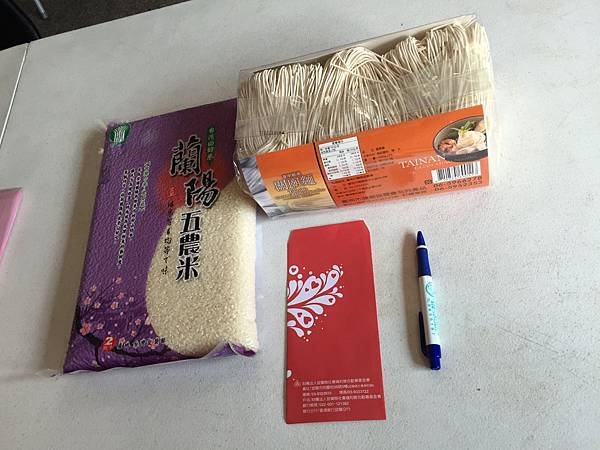 紀念品有電影票等