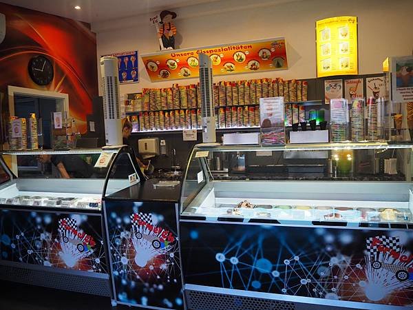 冰淇淋店01.JPG