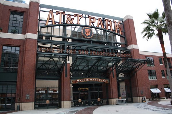 AT&amp;T Park-大門口.JPG