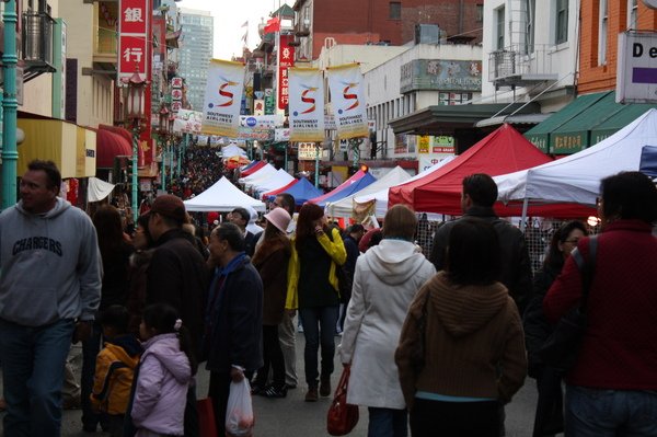 ChinaTown-新年花市人多到爆.JPG