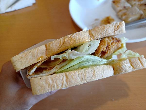 {食記}{嘉義}呷尚寶中西式速食~美味早餐，現點現做!