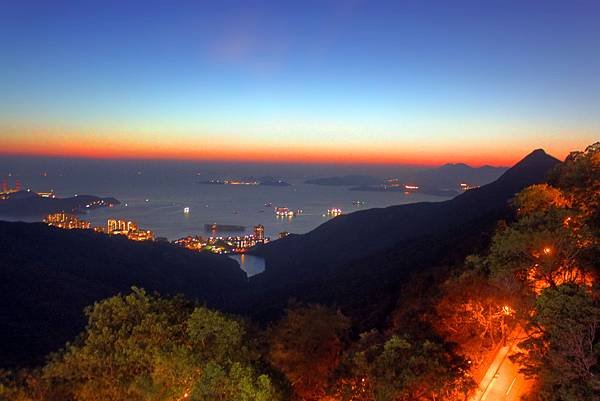 照片 392_3_4_tonemapped.jpg