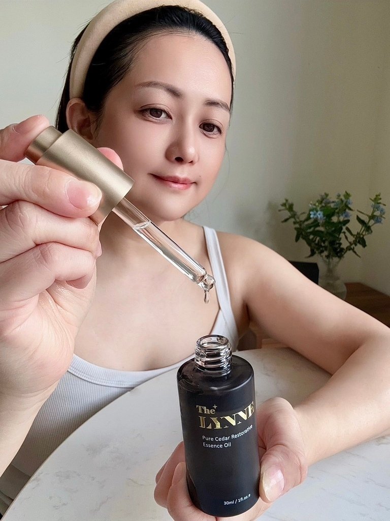 The Lynne沉靜雪松系列禮盒