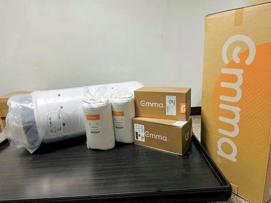 開箱分享【德國Emma石墨烯黑鑽床墊＋Diamond 黑鑽石