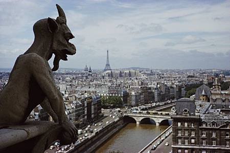 _106462378_gargoyles.jpg