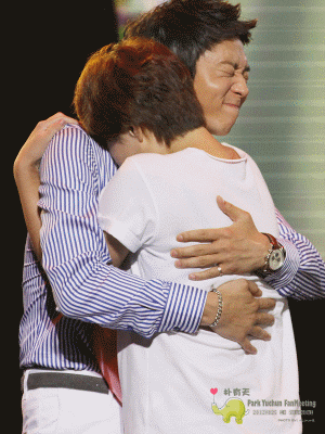 0825hug21