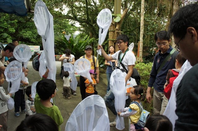 愛兒思記錄｜2012賞螢季第一站：雙溪平林休閒農場