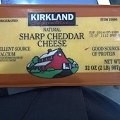 48267 Kirkland Siganature Sharp Cheddar Cheese 長期熟成切達乾酪 907公克 60天以上 美國產 198 02.jpg