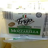 184834 Frigo Mozzarella Cheese Low Moisture Part-Skim 摩佐拉摩佐瑞拉乾酪 907公克 美國產 02