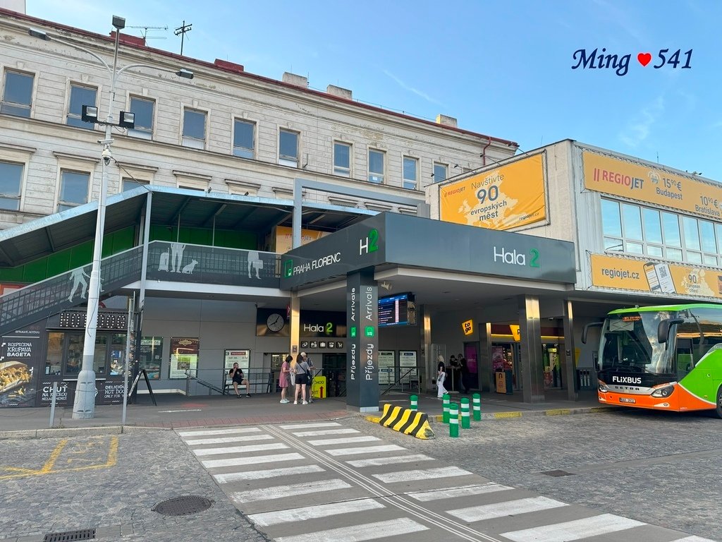 240711-262-1 住宿 5 -從這個出口出去就是我們的旅館.jpg