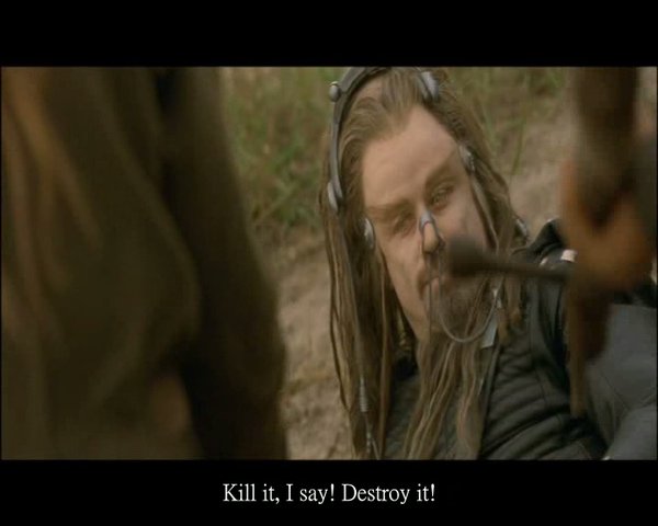 Battlefield Earth.2000.}VENOMONEROK{DVDRip.DivX[(085337)04-32-28].jpg