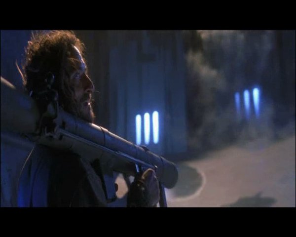 Battlefield Earth.2000.}VENOMONEROK{DVDRip.DivX[(136887)04-46-05].jpg