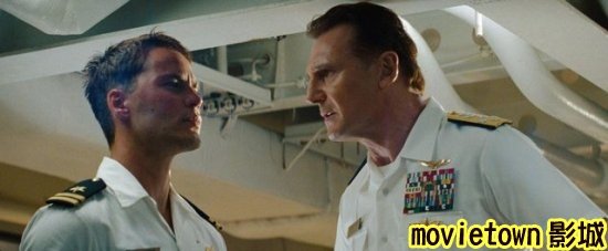 超級戰艦 異形海戰劇照│超级战舰剧照Battleship1泰勒基奇 Taylor Kitsch◎連恩尼遜 Liam Neeson新+