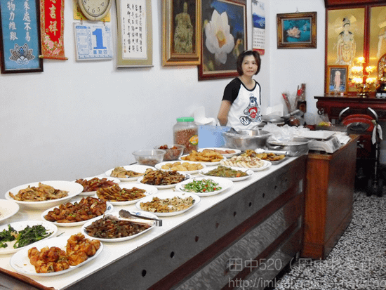 蓮華素食-乾料區.png