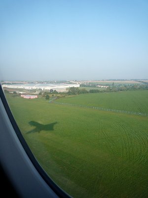 landing PRG---the shadow of the plane