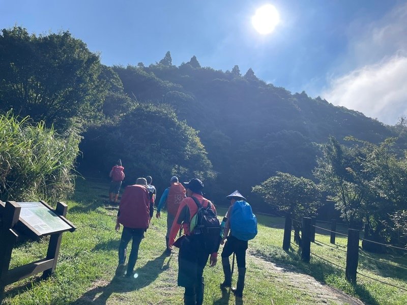 台北北投｜搭公車去爬山｜除草修徑Vlog-七股山古道O型（菁