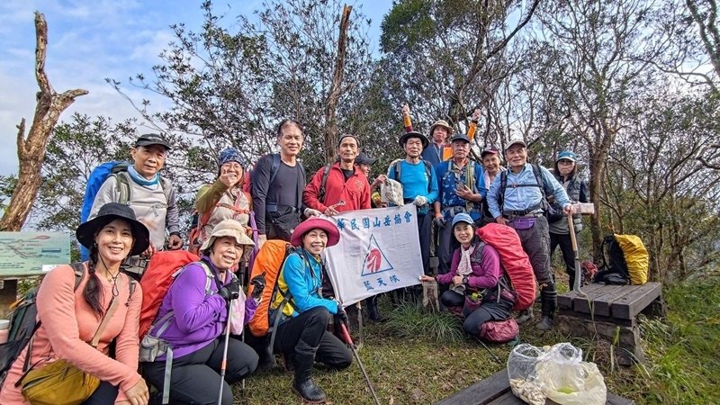 新北坪林｜搭公車去爬山｜坪林三星O型（茶博館-大湖尾山（鬼子