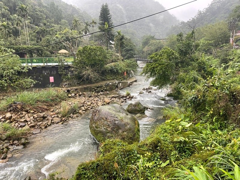 新北石碇｜搭公車去爬山｜半日健行路線｜淡蘭古道南路第二段（烏