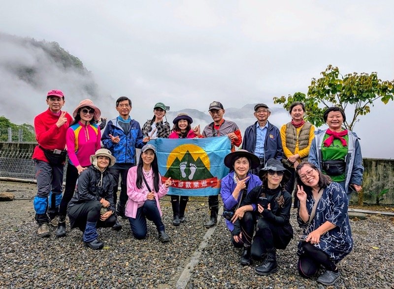 雲林古坑｜小百岳集起來｜荷苞山-嘉南雲峰、石壁山登山步道-九