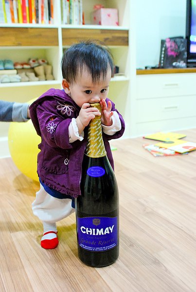 小寶與CHIMAY奇美藍
