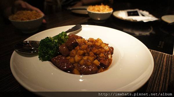 水舞饌黑椒牛肉.JPG