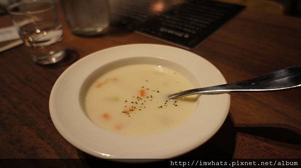 bite2eat主廚例湯.JPG