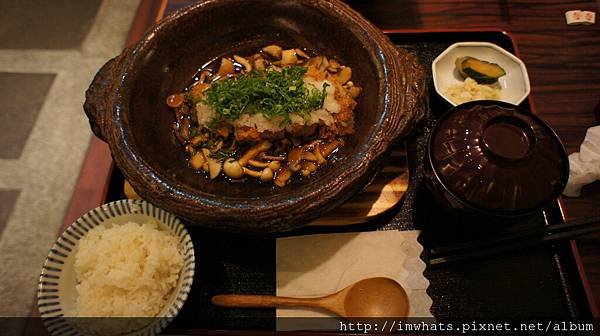 杏子豬排綜合野菇里肌豬排鍋膳.JPG