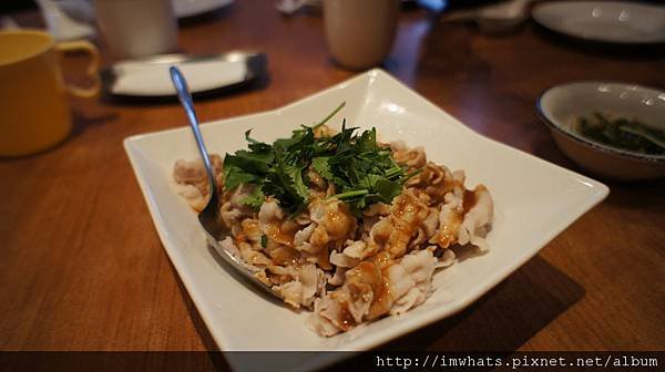 雞窩蒜泥白肉