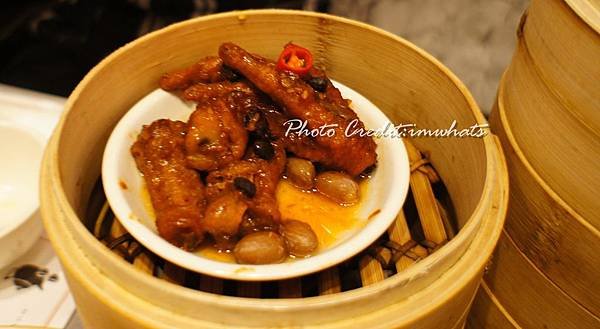 點點心醬黃蒸鳳爪.JPG