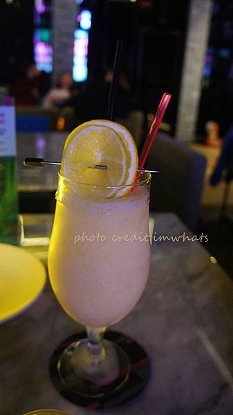 中山Wxyz barvirgin pina colada.JPG