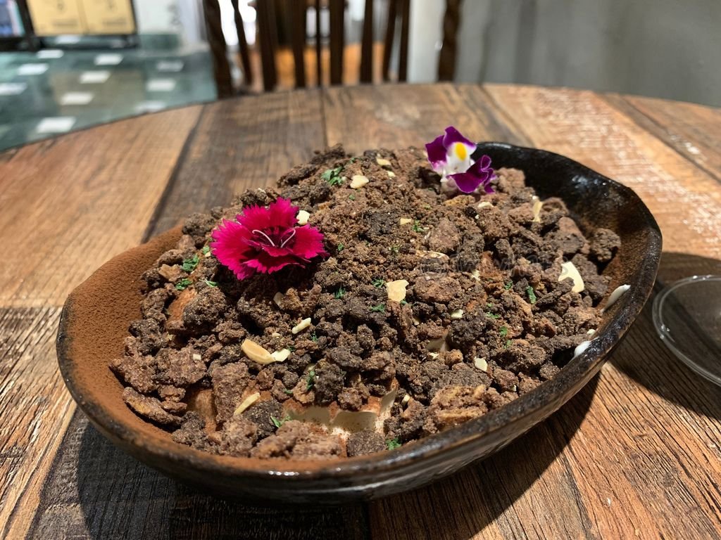 月初就吃土（提拉米蘇）.JPG