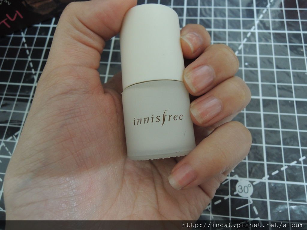 innisfree eco peel-off base coat 10ml