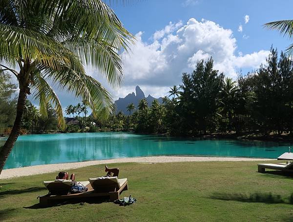 St. Regis Bora Bora~~水療篇