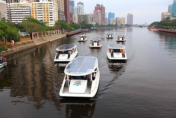 太陽能愛之船榮獲交通部營運績優載客小船殊榮。.jpg